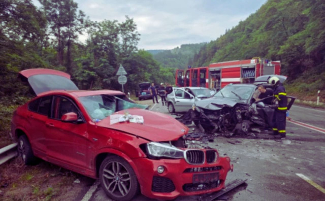 Șofer român reținut după accidentul grav de vineri, din Bulgaria. Un alt român implicat, depistat pozitiv pentru consum de droguri