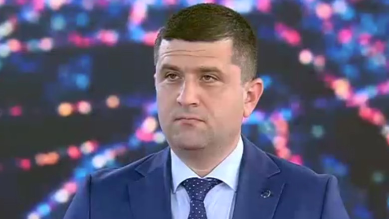radu miruta in studioul digi24