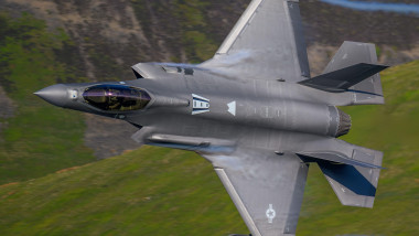 USAF F-35 Lightning II 5th Generation Stealth Jet