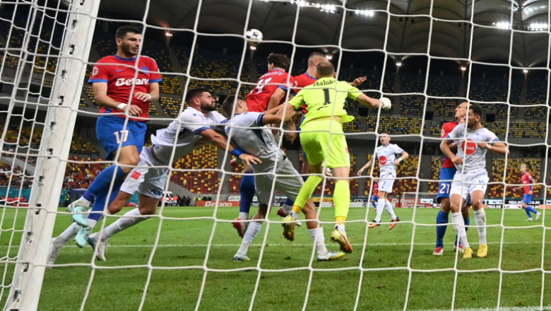 faza de joc din meciul fcsb - drita