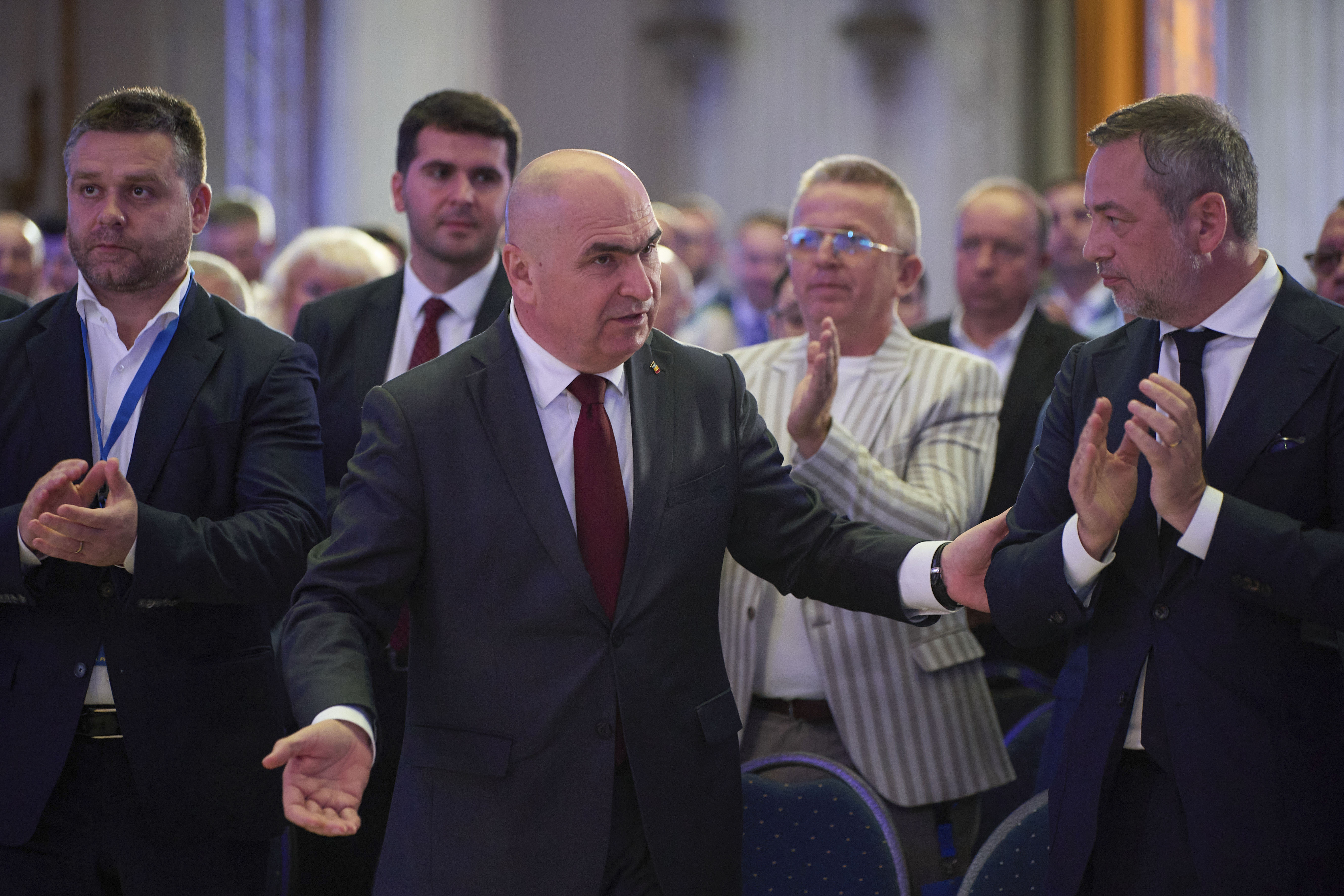 De ce a lipsit Ilie Bolojan de la întâlnirea de miercuri cu primarii: explicația premierului