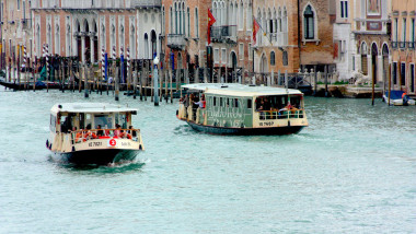 venetia gondola vaporas