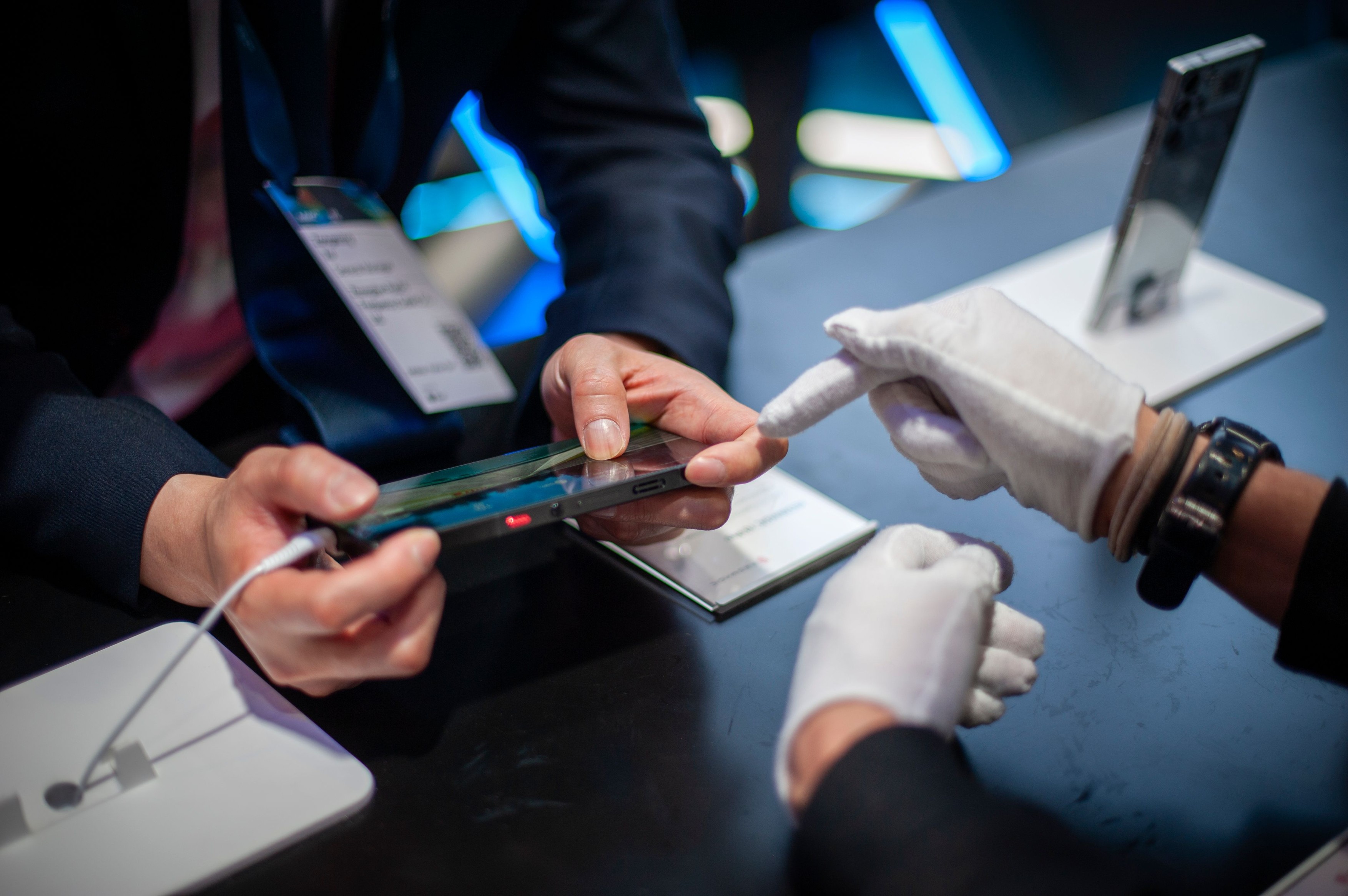 Amenințați cu moartea sau țintele unor atacuri cibernetice: cât cheltuiesc mogulii din domeniul tehnologic pentru securitatea personală