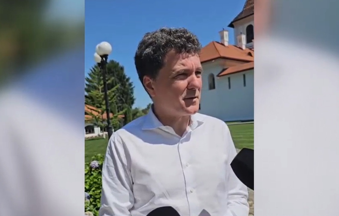 Nicușor Dan explică de ce a mers la mănăstire, în loc să participe la ceremoniile de Ziua Marinei. „Nu am vrut să fac anunț”