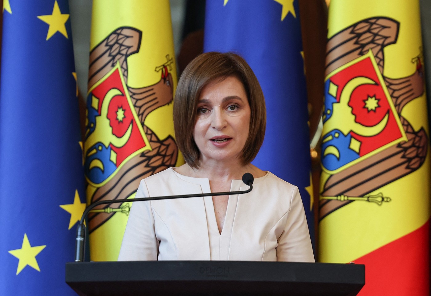 Presiuni fără precedent pe diaspora Republicii Moldova, în prag de alegeri. Semnalul de alarmă al Maiei Sandu