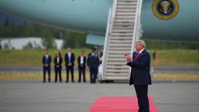 trump aplauda profimedia