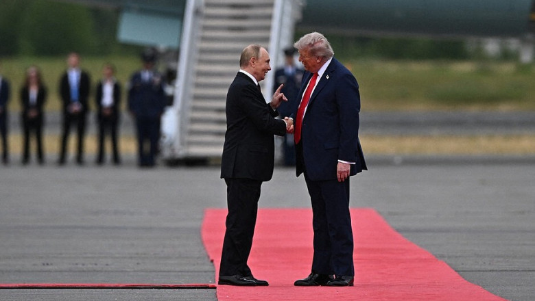 Trump, Putin set to hold closed-door talks on Ukraine