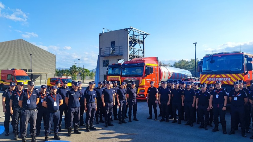 A doua echipă de 40 de pompieri români a ajuns în Grecia pentru a ajuta la stingerea incendiilor. În ce zone vor opera