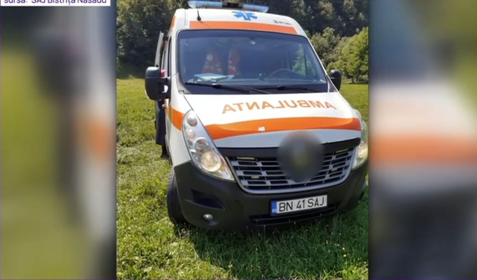 Un copil de 2 ani a murit după ce a fost lovit de mașina condusă chiar de tatăl său
