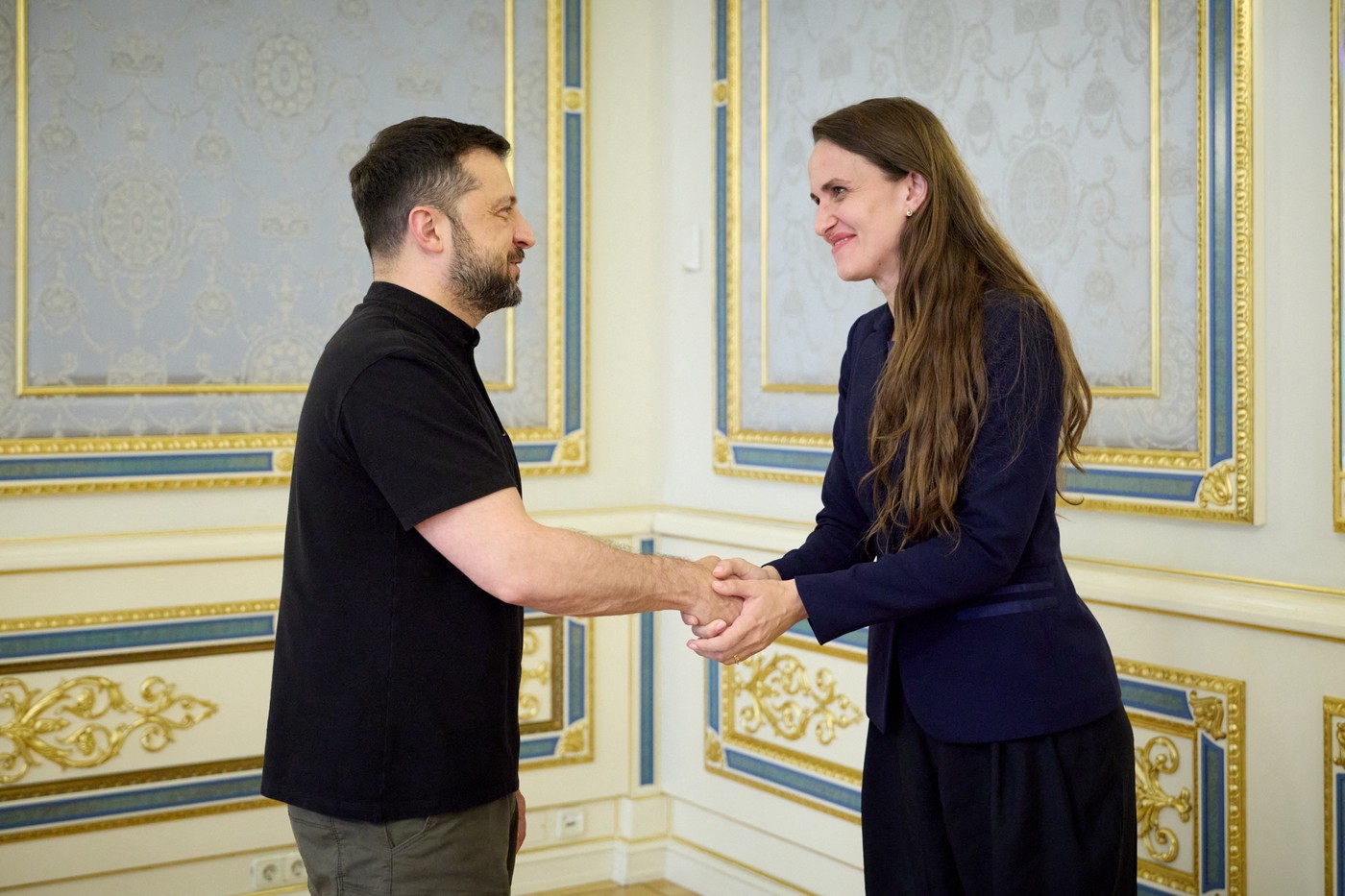 Oana Țoiu: România susține varianta negocierilor bazate pe încetarea focului în Ucraina