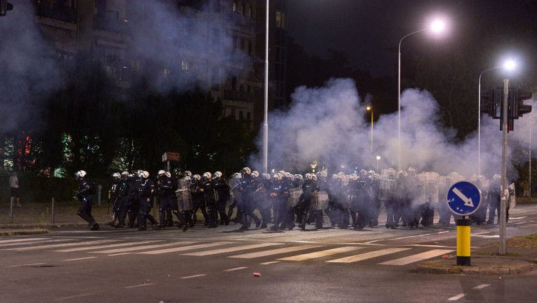 Serbia, zguduită de proteste masive. Recomandările MAE pentru românii aflați în zonă
