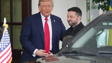Ukraine President Zelensky Greeted By President Trump at White House.