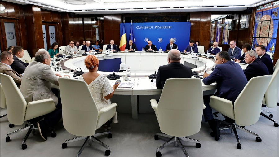 Ilie Bolojan și primarii s-au înțeles asupra unor măsuri cu privire la proiectele finanțate prin PNRR. Ce lucrări continuă, ce se amână