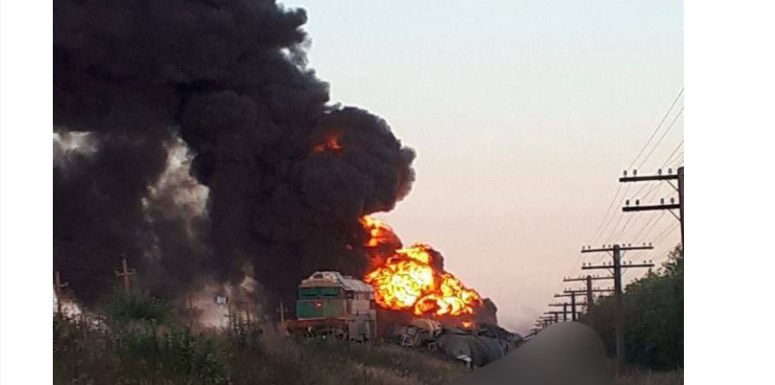 Forțele ucrainene au distrus un tren care transporta combustibil în partea ocupată a regiunii Zaporojie. Zeci de vagoane, în flăcări