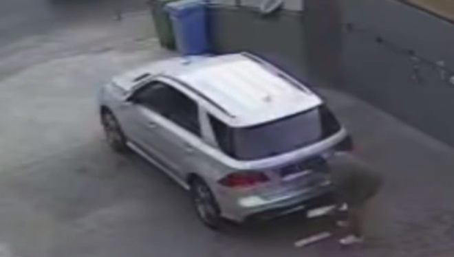 Lăsatul mașinii la spălătorie este riscant. Momentul în care un autoturism e furat, după ce i-au fost schimbate numerele