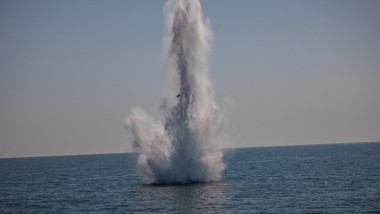 explozie a unei mine marine
