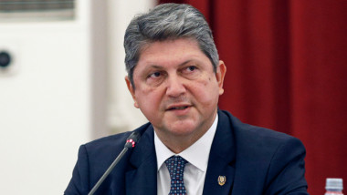 titus corlatean la o sedinta