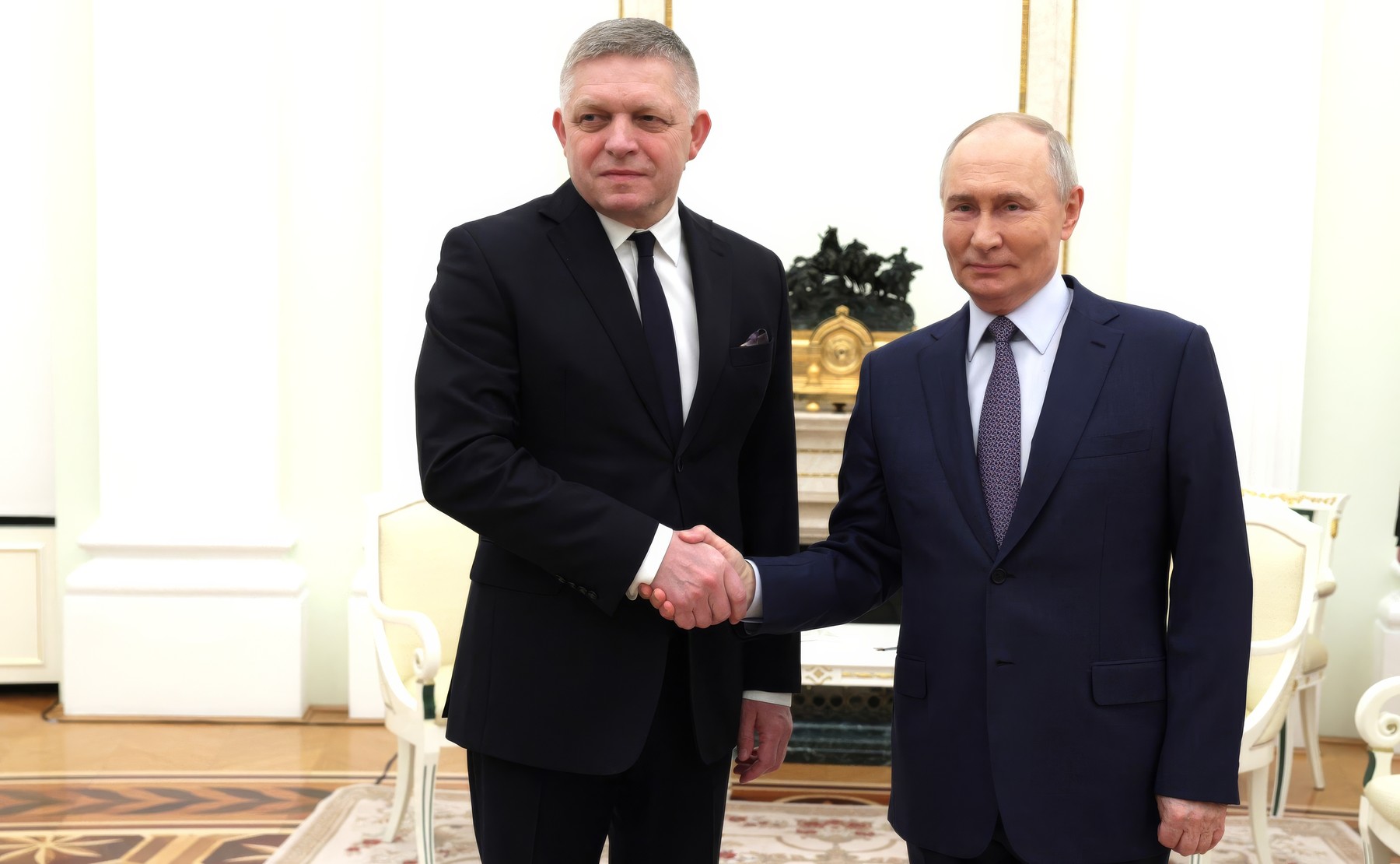 Fico afirmă că Ucraina „va plăti scump” la întâlnirea din Alaska. „Indiferent de negocierile între elefanți, iarba va avea de suferit”