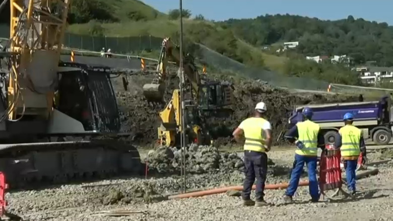 VIDEO  Au început lucrările subterane pentru metroul din Cluj. Ce prevede prima fază