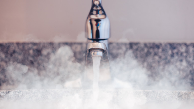 Sute de blocuri din București vor rămâne fără apă caldă: sunt anunțate lucrări la sistemul de termoficare. Care sunt zonele afectate