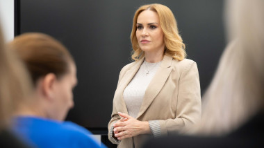 gabriela firea