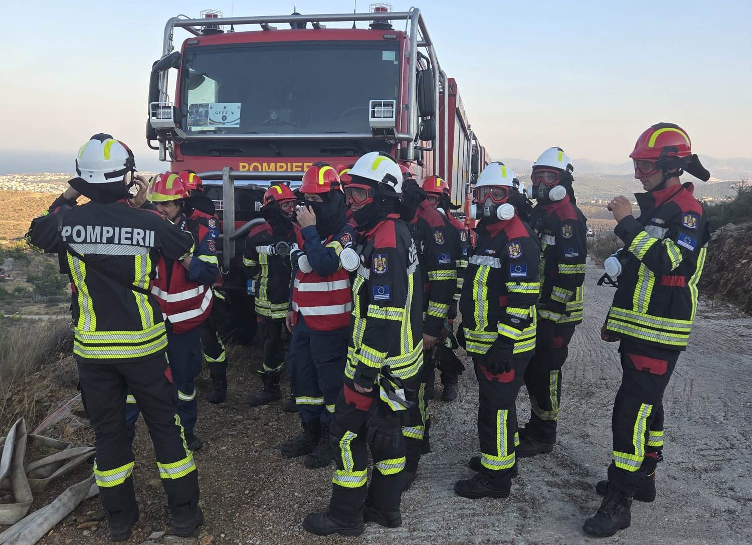 Incendiu la un depozit de muniţie din Dâmbovița. 25 de persoane au fost evacuate