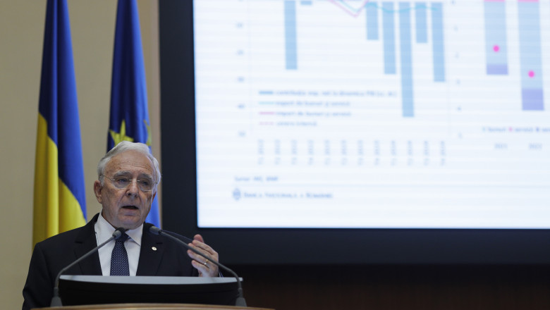 Isărescu prezintă raportul trimestrial asupra inflaţiei: măsurile fiscale trebuie să aibă continuitate