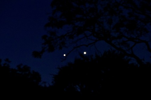 Panică în Germania din cauza a „două puncte strălucitoare de pe cer”, confundate cu OZN-uri. Explicația fenomenului astronomic inedit