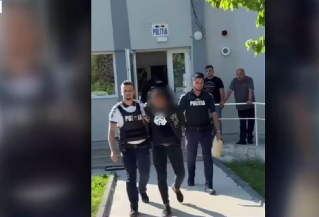 Un polițist a fost bătut și amenințat cu moartea în județul Vâlcea. Agresorul a fost reținut