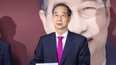 Han Duck-soo