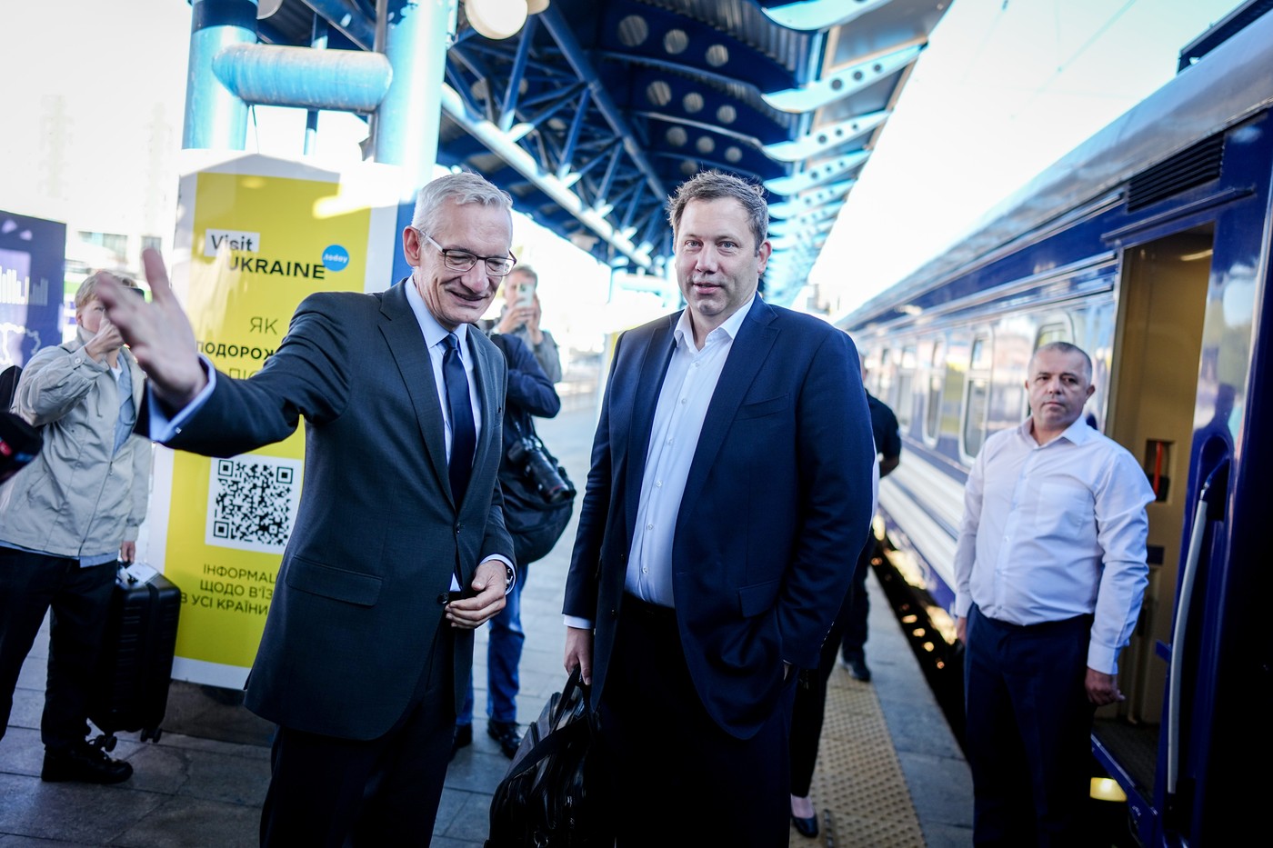 Ministrul german de finanţe, la Kiev: „Putin să nu-şi facă iluzii că sprijinul Germaniei pentru Ucraina s-ar putea prăbuşi”