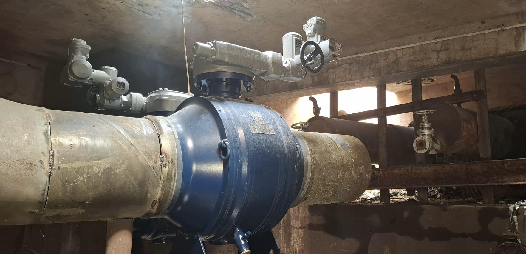 Reparația conductei care a lăsat jumătate de București fără apă caldă a provocat alte avarii. 30% din blocuri sunt încă afectate