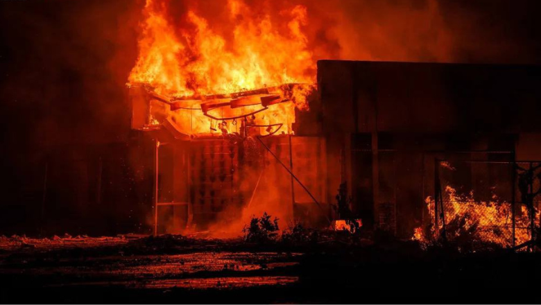 Incendiu devastator în Insulele Marshall. Clădirea Parlamentului a fost mistuită de flăcări