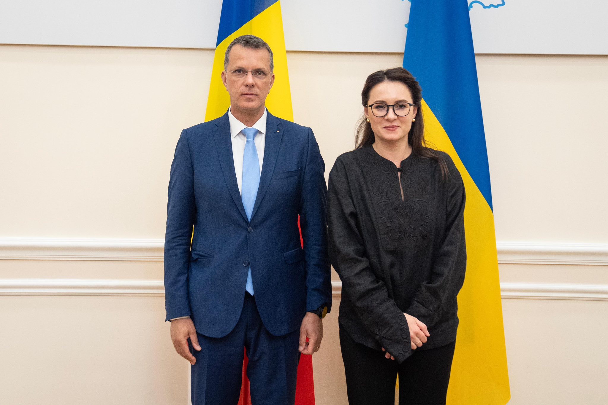 Întâlnirea Ionuț Moșteanu - premierul Iulia Sviridenko: Discuţii despre participarea companiilor româneşti la reconstrucţia Ucrainei