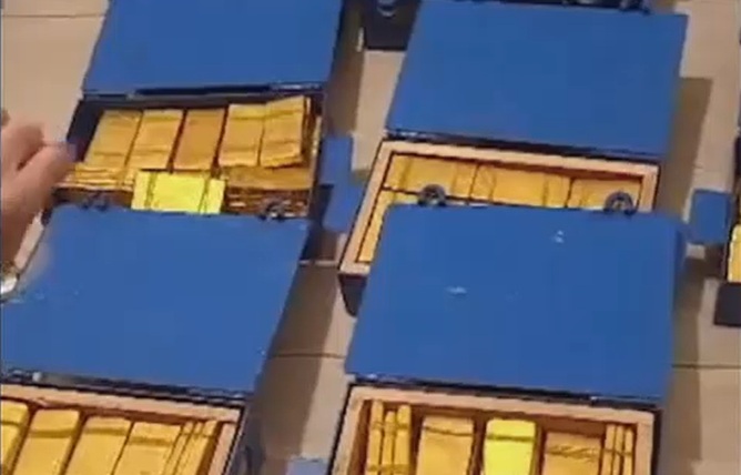 VIDEO Patronul CFR Cluj se laudă cu aurul pe care îl deține: „Sunt 17 cutii a câte 100 de kile pregătite”