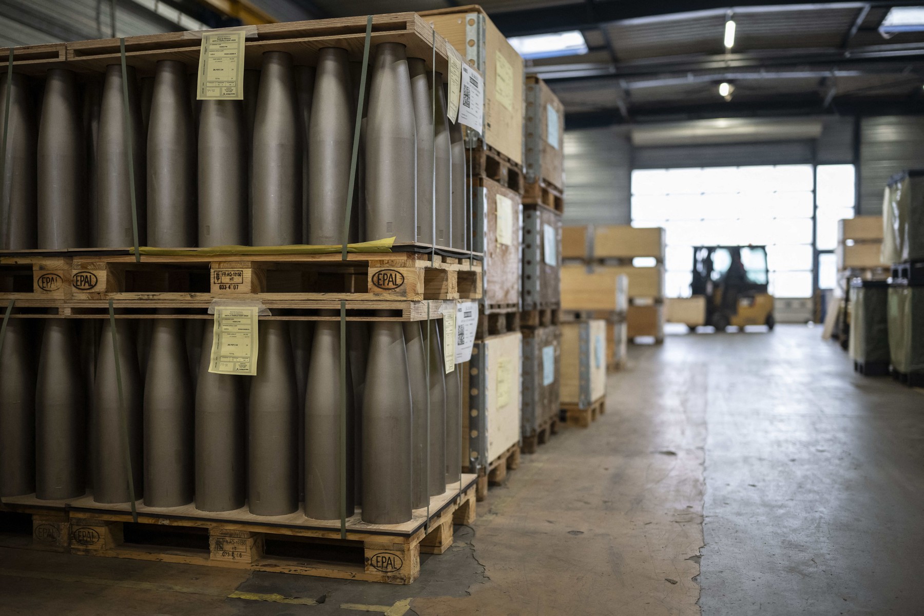 Contract de 1 miliard de euro pentru Bulgaria. Rheinmetall va produce aici praf de pușcă și proiectile de 155mm