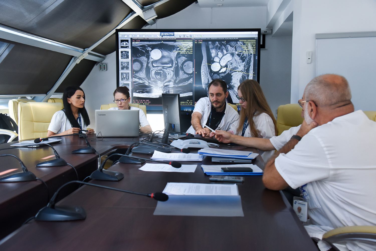 A fost diagnosticat cu mai multe boli severe. Cum a fost tratat un bărbat