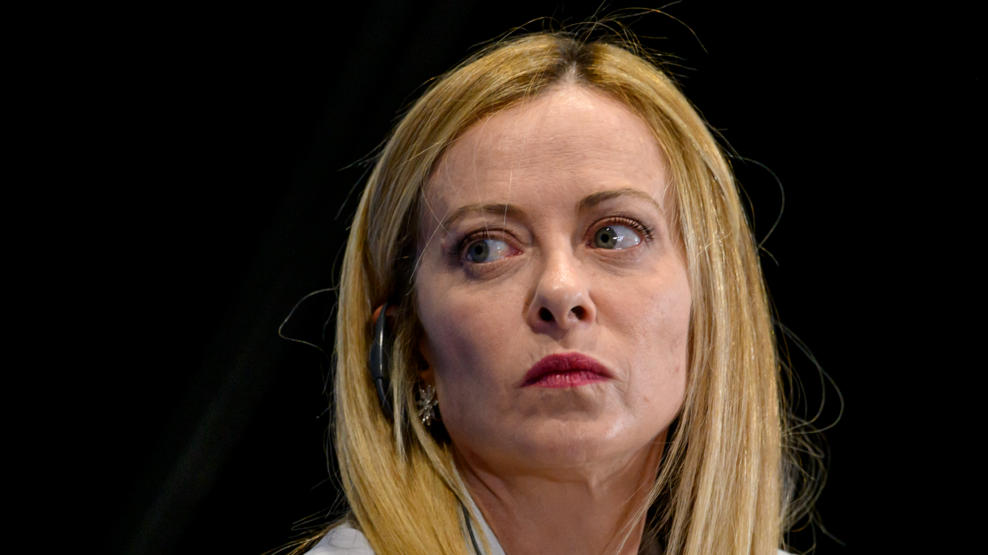 Scandal uriaș în Italia: tinerii din partidul Georgiei Meloni au cântat imnul fascist în fața unei filiale a formațiunii politice