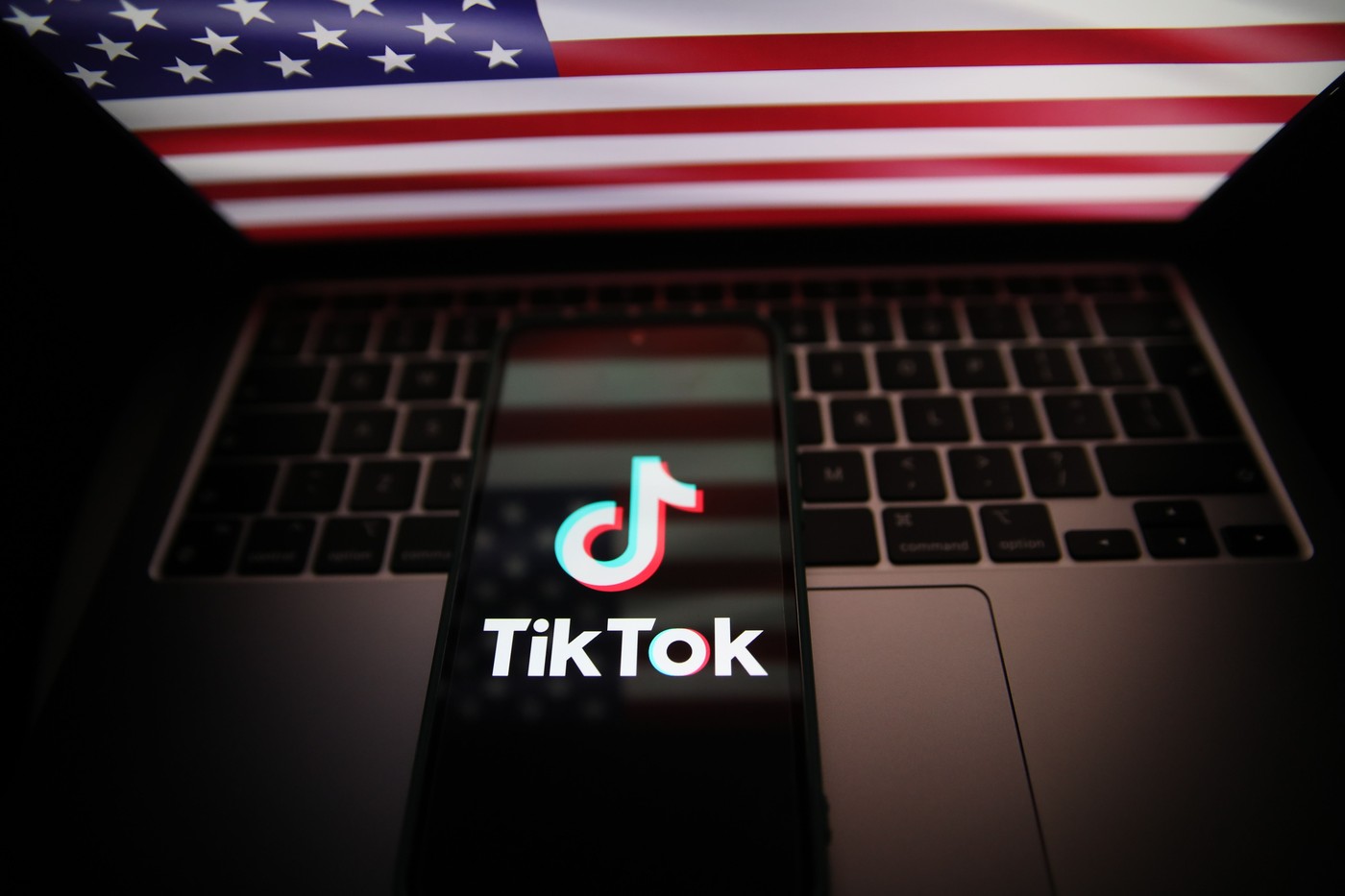 Casa Albă a lansat un cont oficial pe TikTok, platforma pe care Trump promitea să o interzică în 2020: „America, ne-am întors!”