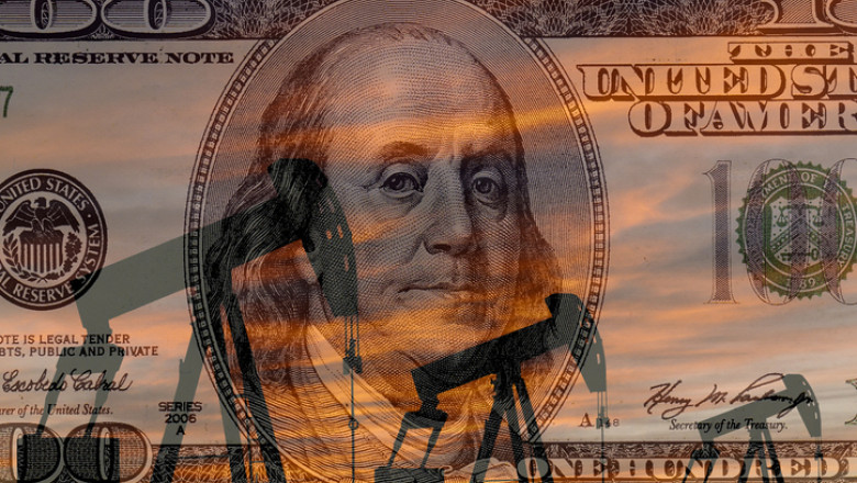 Prețul petrolului crește ușor, însă piața se îndreaptă spre cel mai slab an din 2020