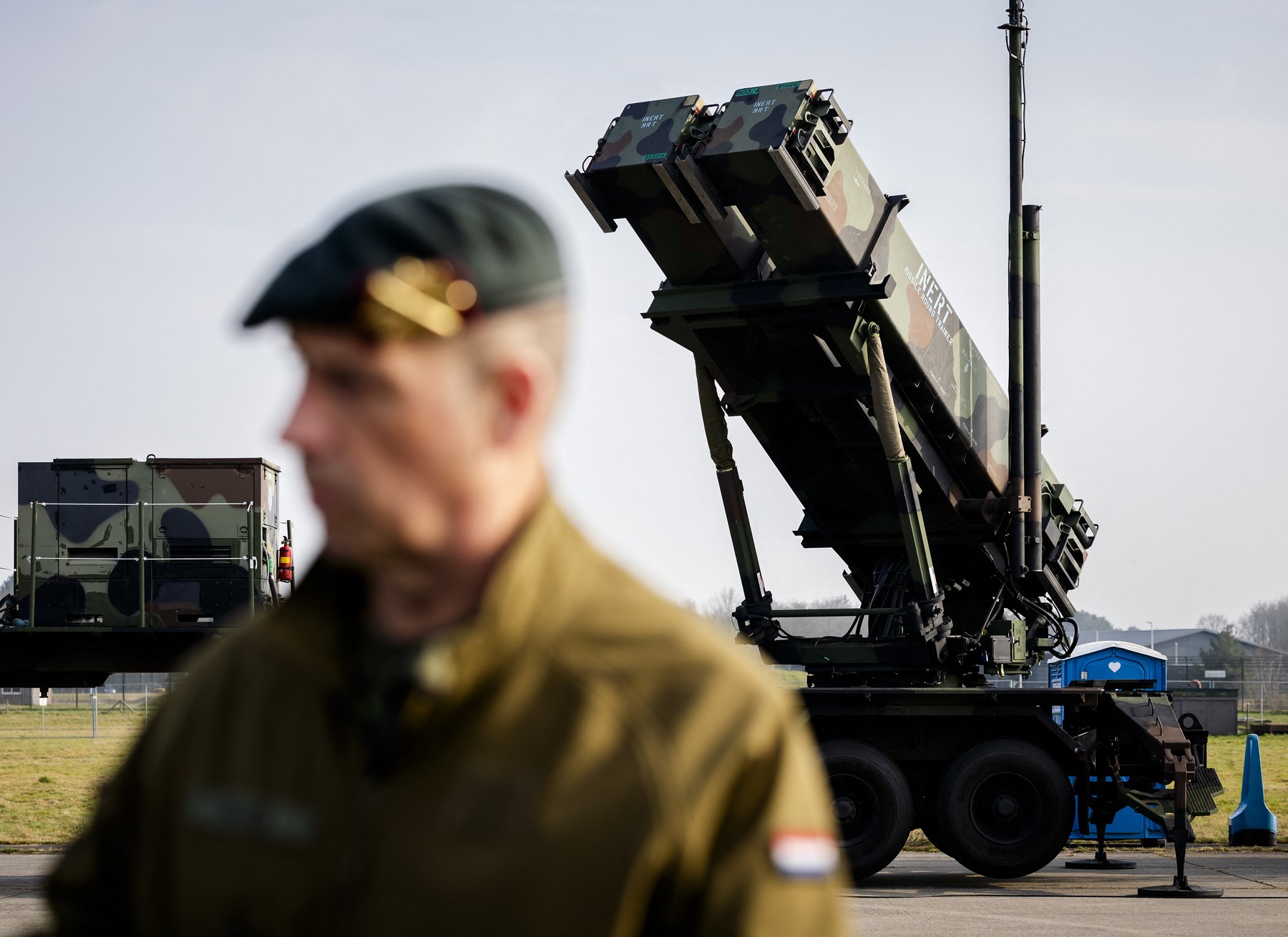 Olanda va trimite 300 de soldați cu sisteme Patriot în Polonia pentru a proteja livrările de arme către Ucraina