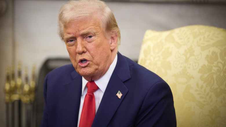 donald trump ini biroul oval