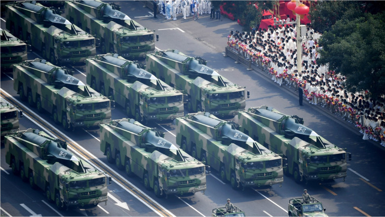 rachete hipersonice la o paradă militară în China