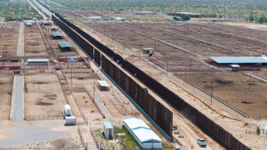zidul de la granița SUA-Mexic în El Paso, Texas
