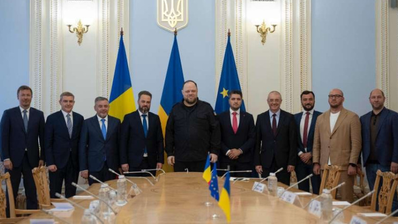 Parlamentari din Ucraina și România