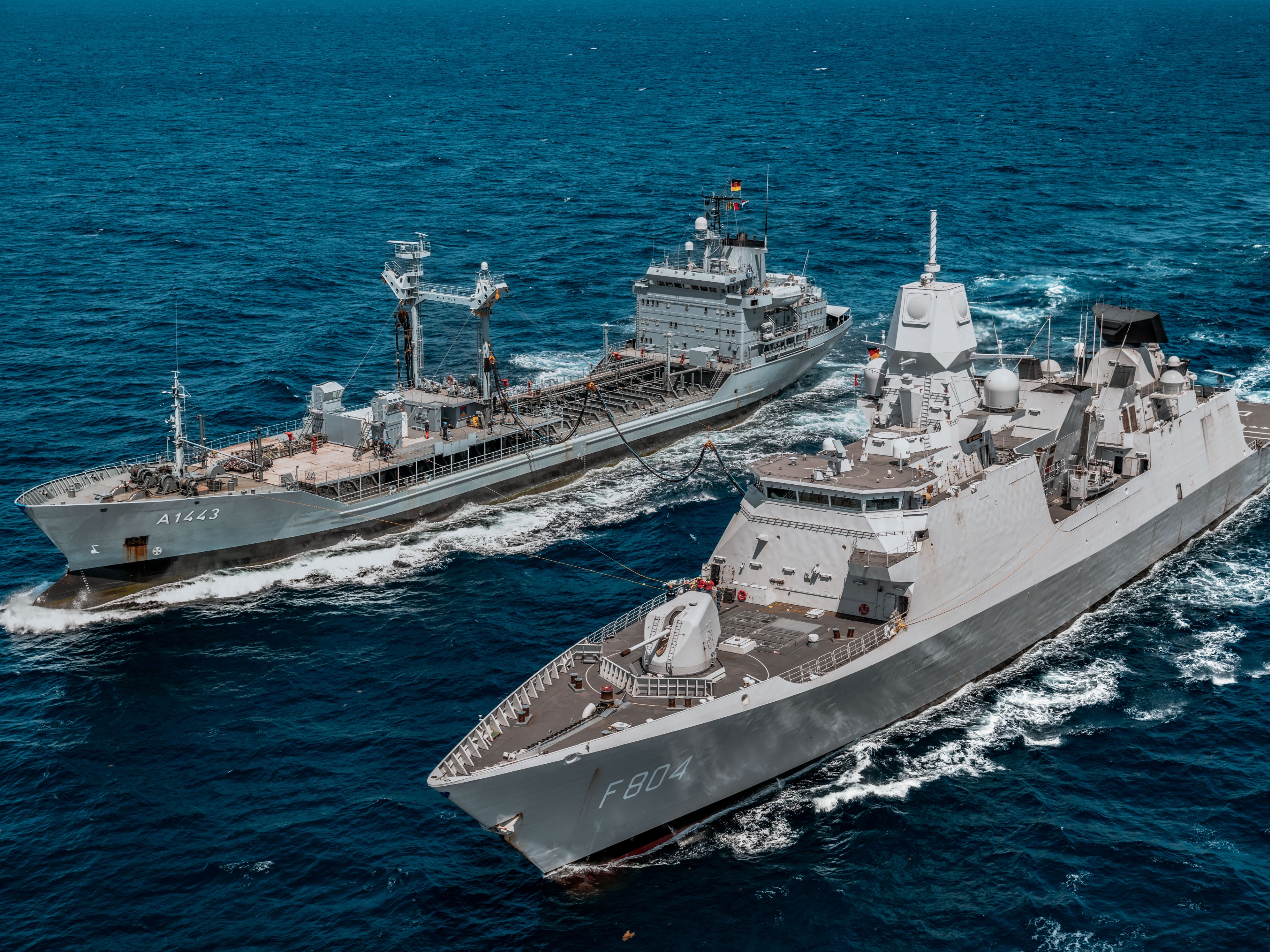 Două nave de război ale NATO au ajuns în Letonia, pentru a proteja infrastructura subacvatică