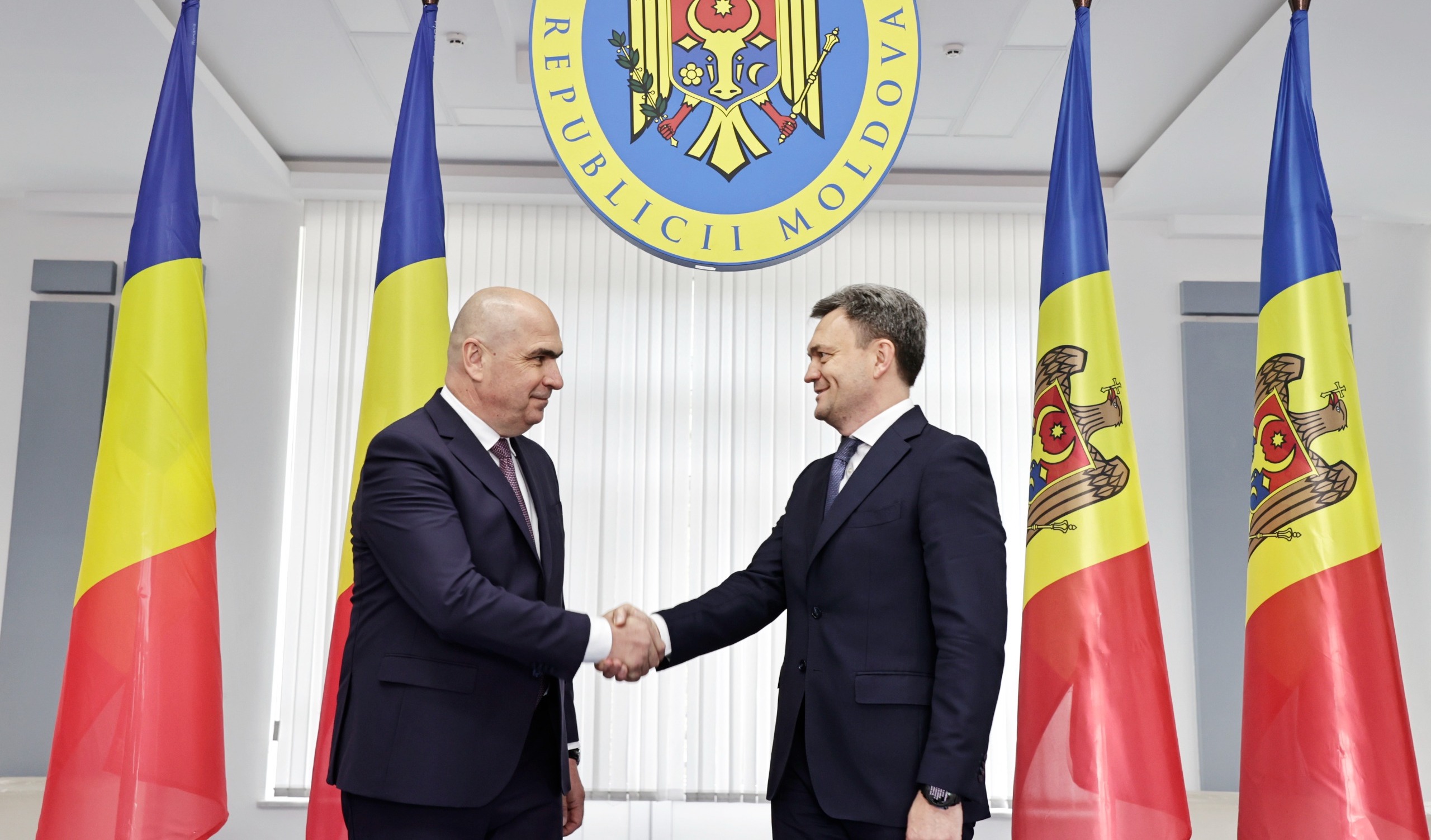 Ilie Bolojan a anunțat la Chişinău că România susţine integrarea Moldovei în UE: „Suntem din aceeaşi vatră, din acelaşi sânge”