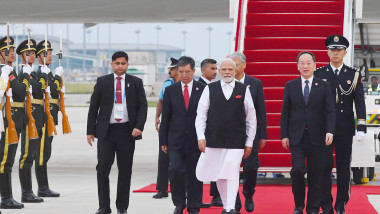 (SCO Tianjin Summit) CHINA TIANJIN INDIAN PM ARRIVAL (CN)