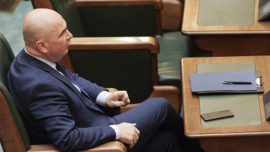 Ordin de protecţie provizoriu pentru Marian Vanghelie. A ar fi ameninţat-o pe Oana Niculescu Mizil