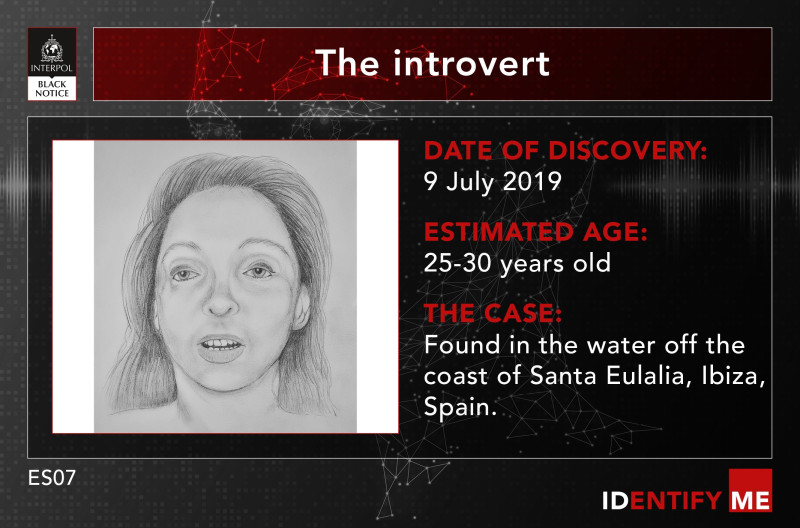 63cf81578056-0.-ES07-The-introve
